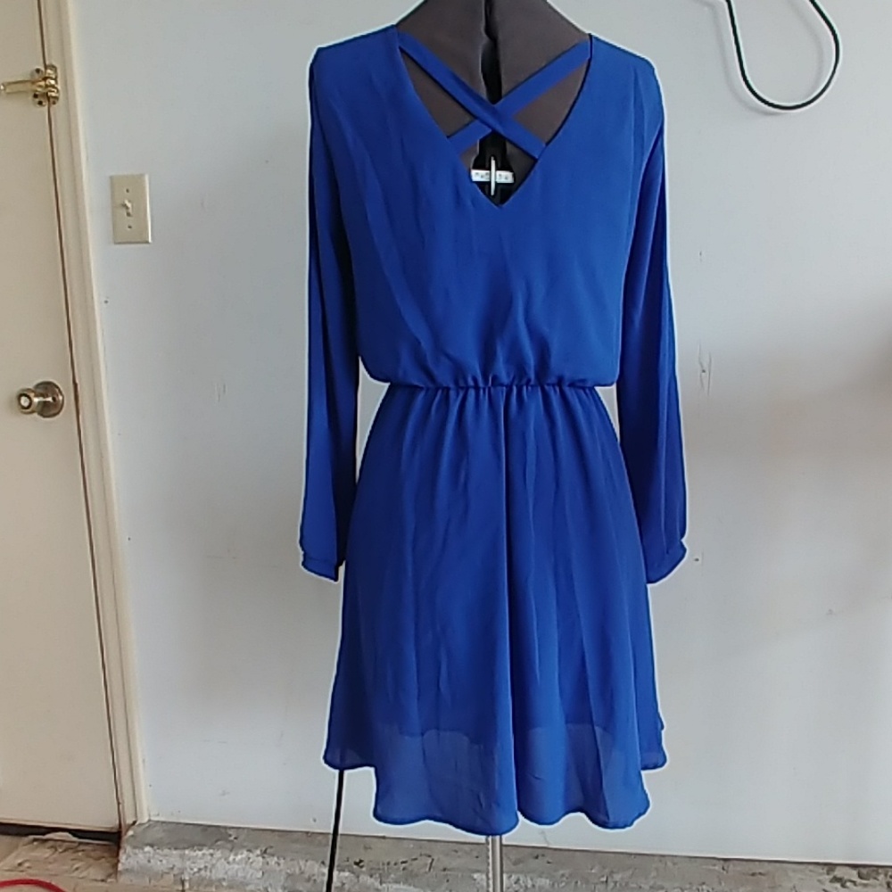 Spring dress - Picture 2 of 2